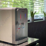 Hydro Eco Small - nablatowy dystrybutor wody POU - 7